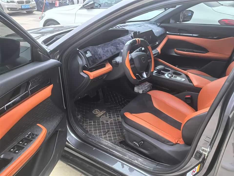 Changan UNI-V