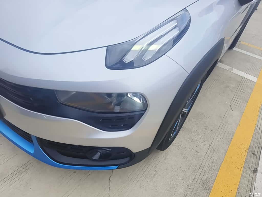 Lynk & Co 01, 2020 24