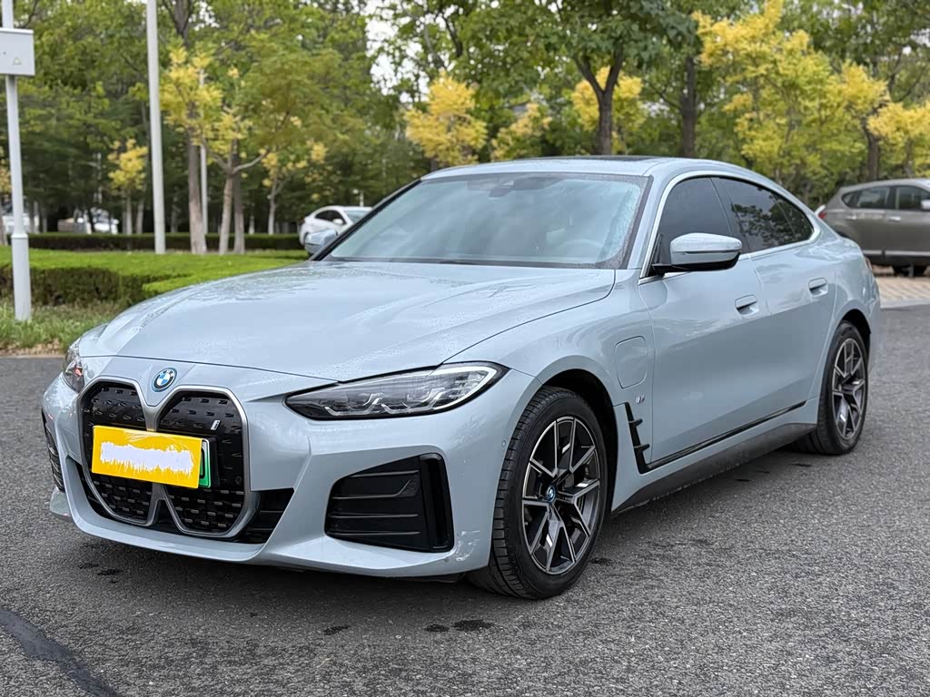 BMW i4