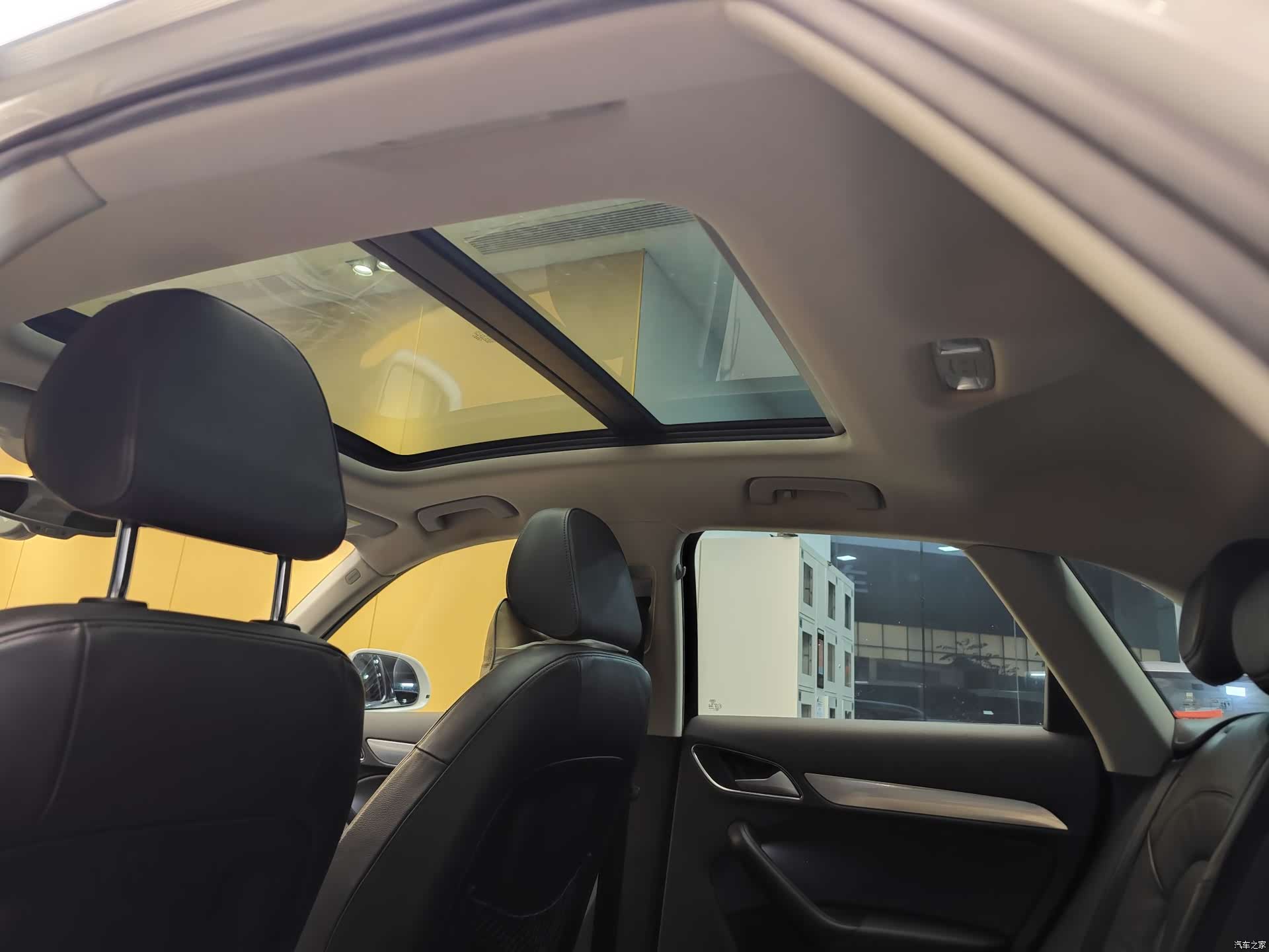 Audi Q3, 2016 24