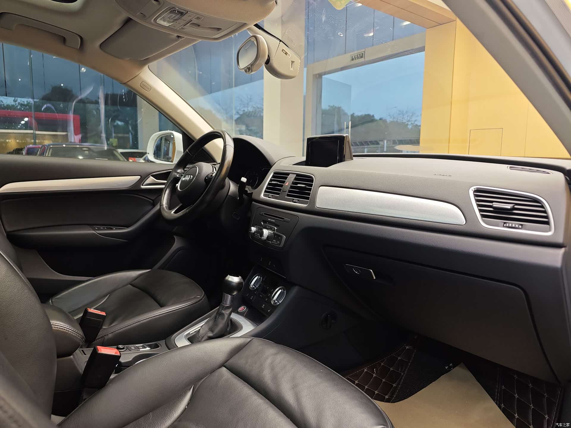 Audi Q3, 2016 31