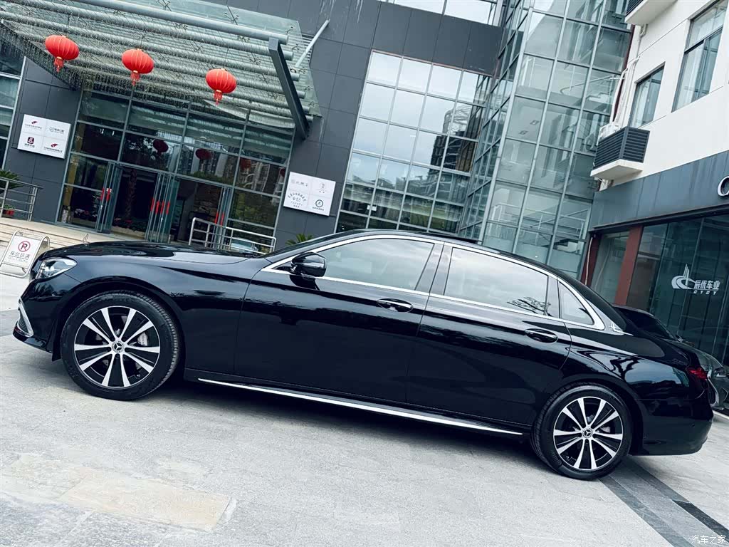 Mercedes-Benz E-Class, 2022 все фото