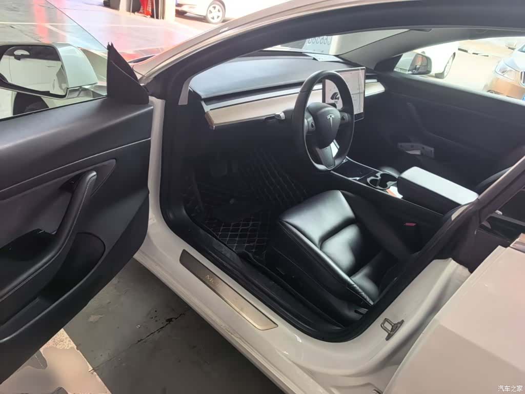 Tesla Model 3, 2020 16
