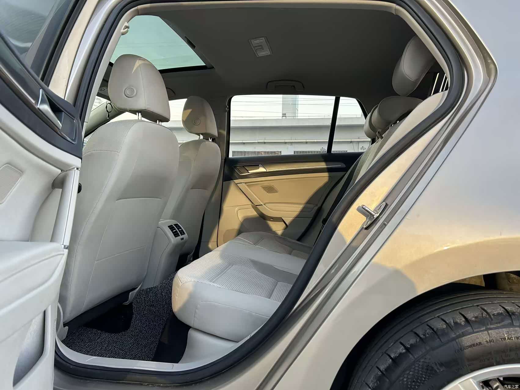 Volkswagen Golf, 2016 6