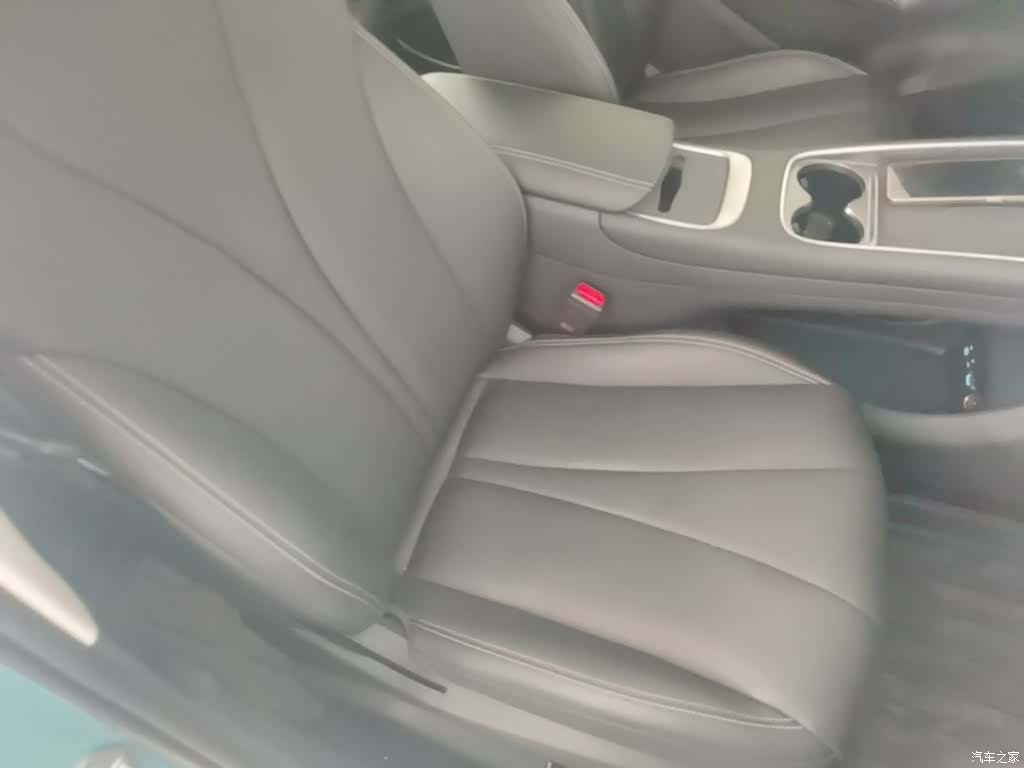 BYD HiAce, 2025 18