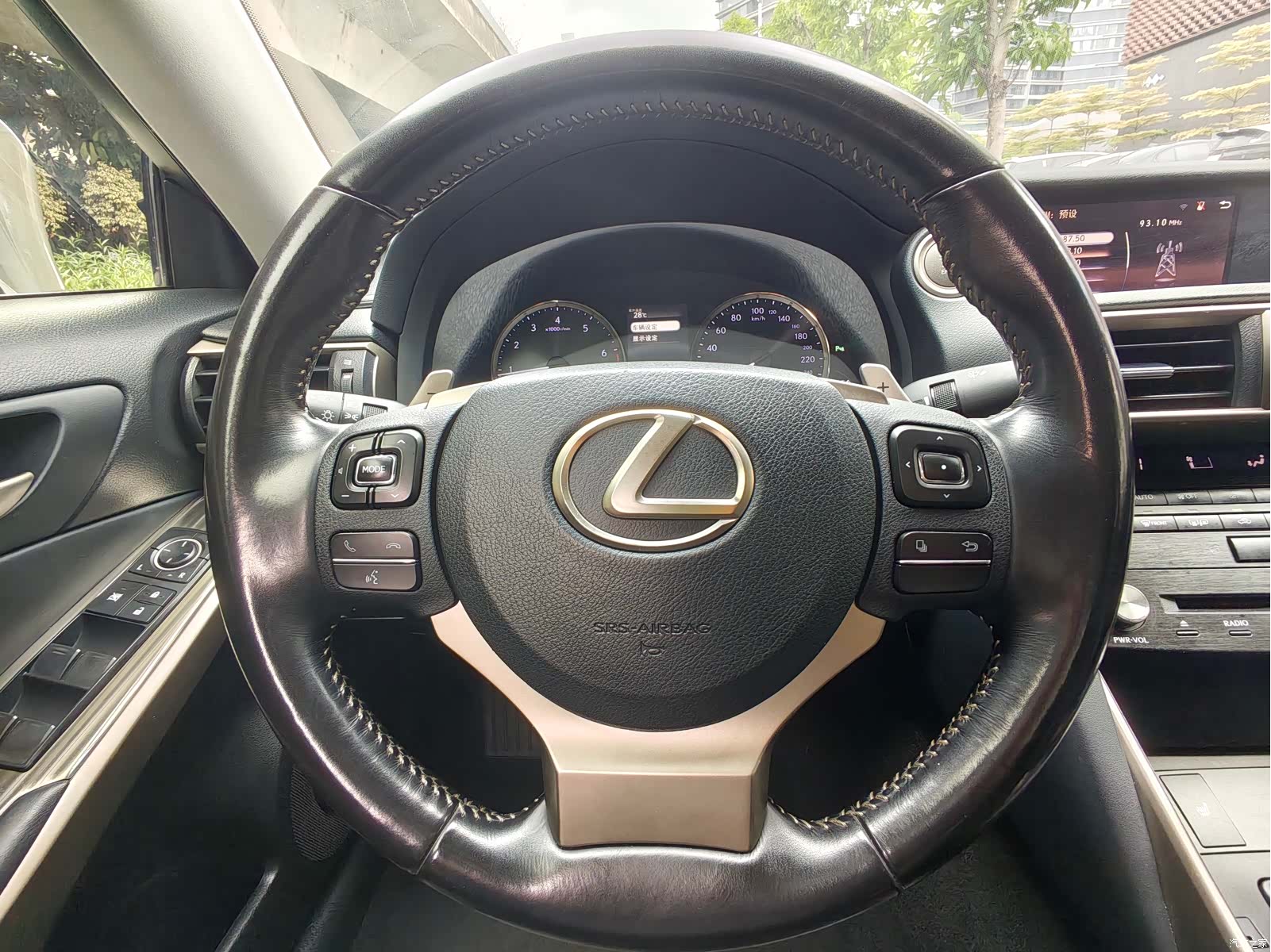Lexus IS, 2018 17