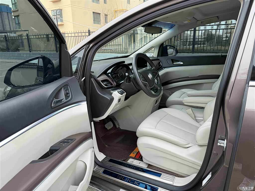 Buick GL8, 2023 все фото