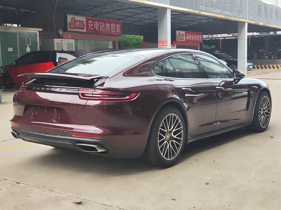 Porsche Panamera