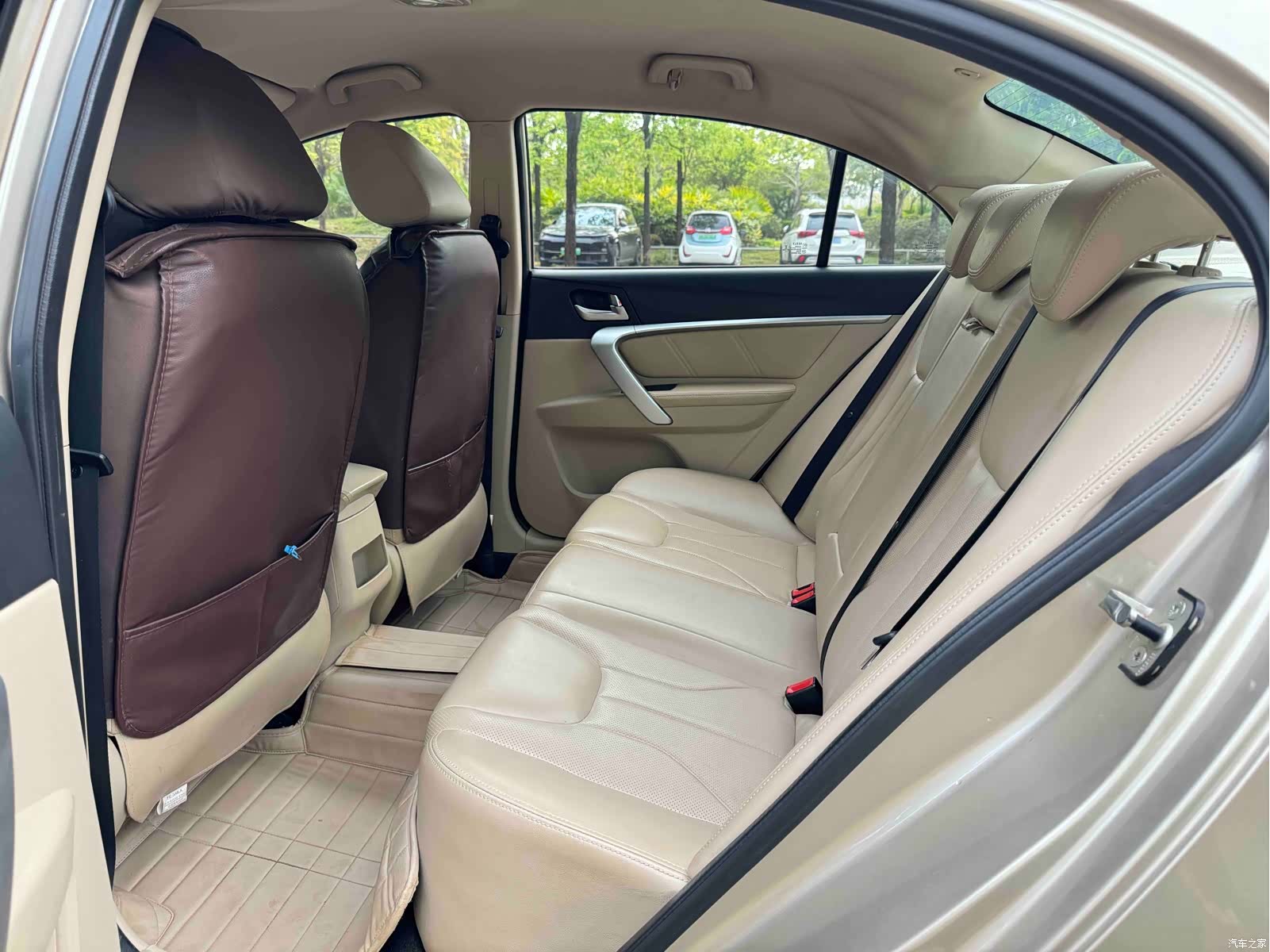 Geely Emgrand, 2017 10