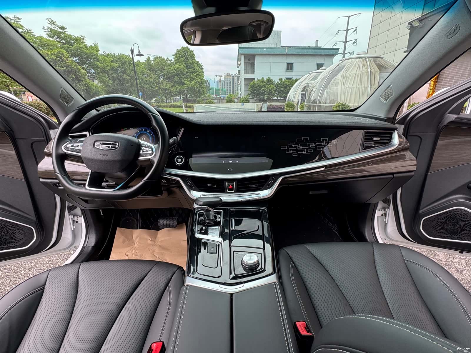 Geely +, 2022 13