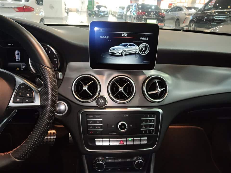 Mercedes-Benz CLA