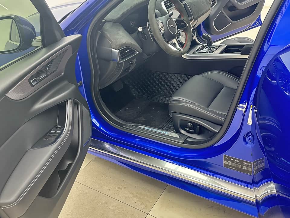 Jaguar XEL Jaguar XEL