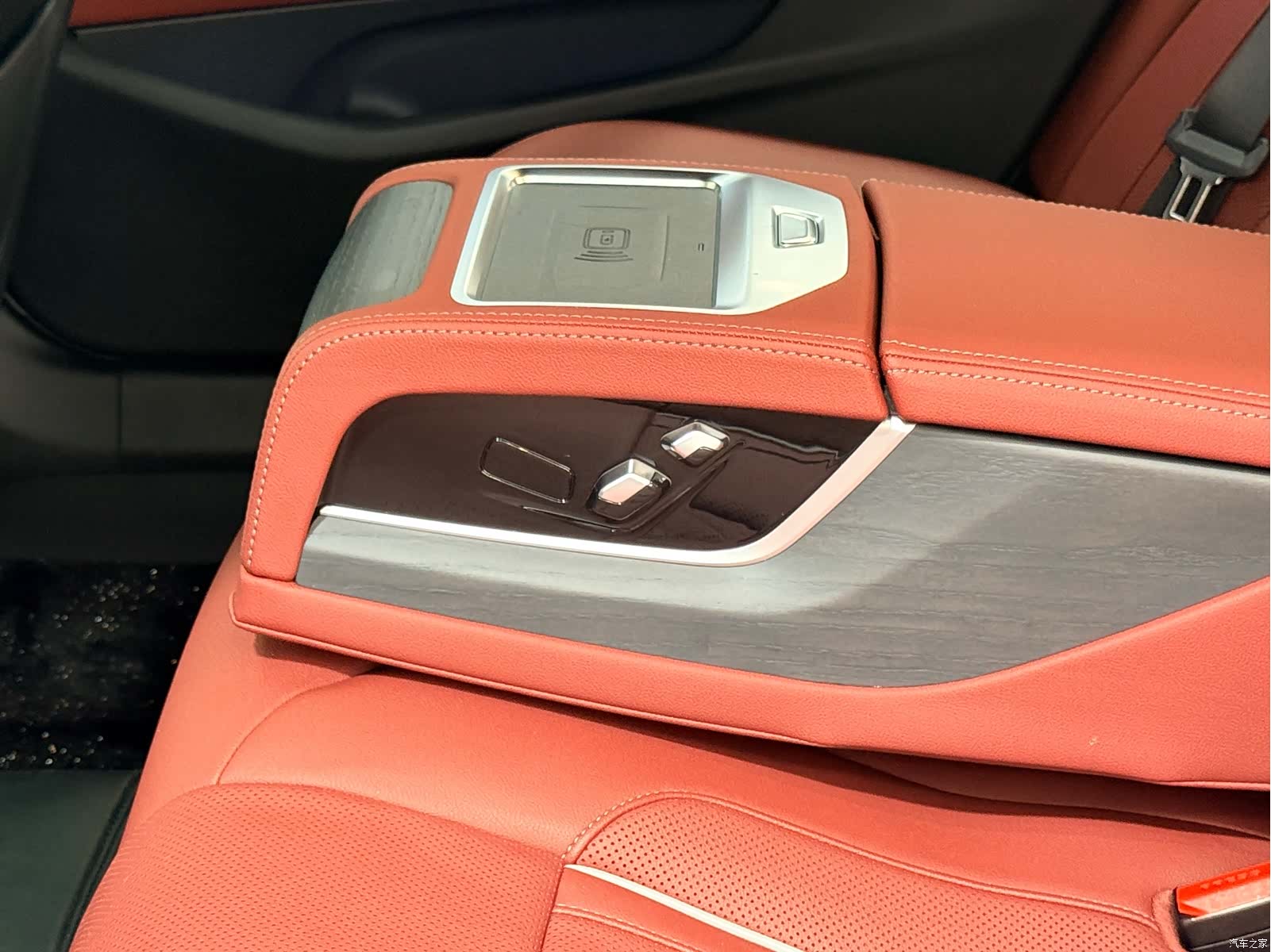 BMW 5 Series, 2022 16