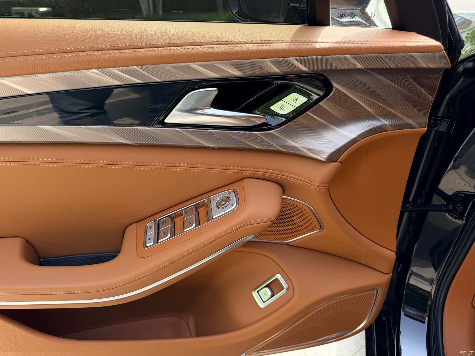 Hongqi H9, 2021 6