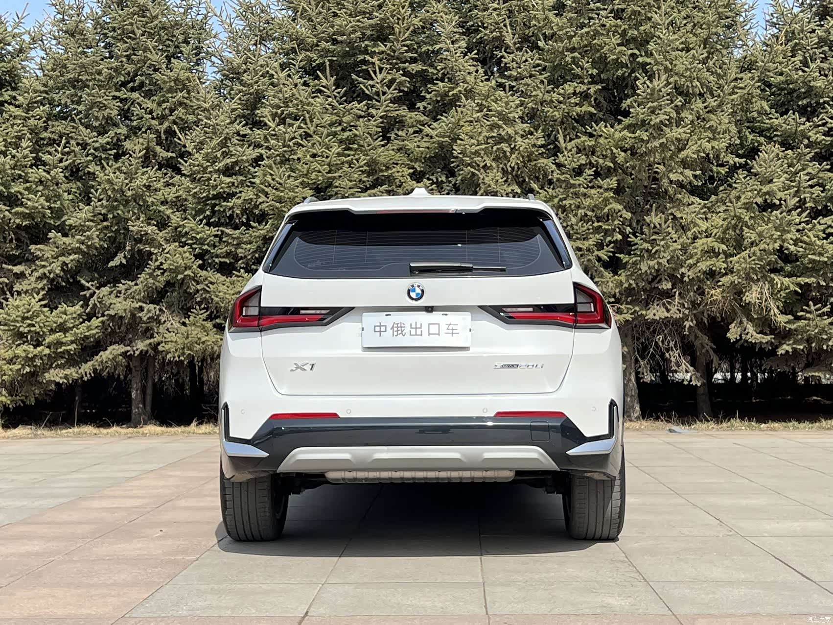 BMW X1, 2023 все фото