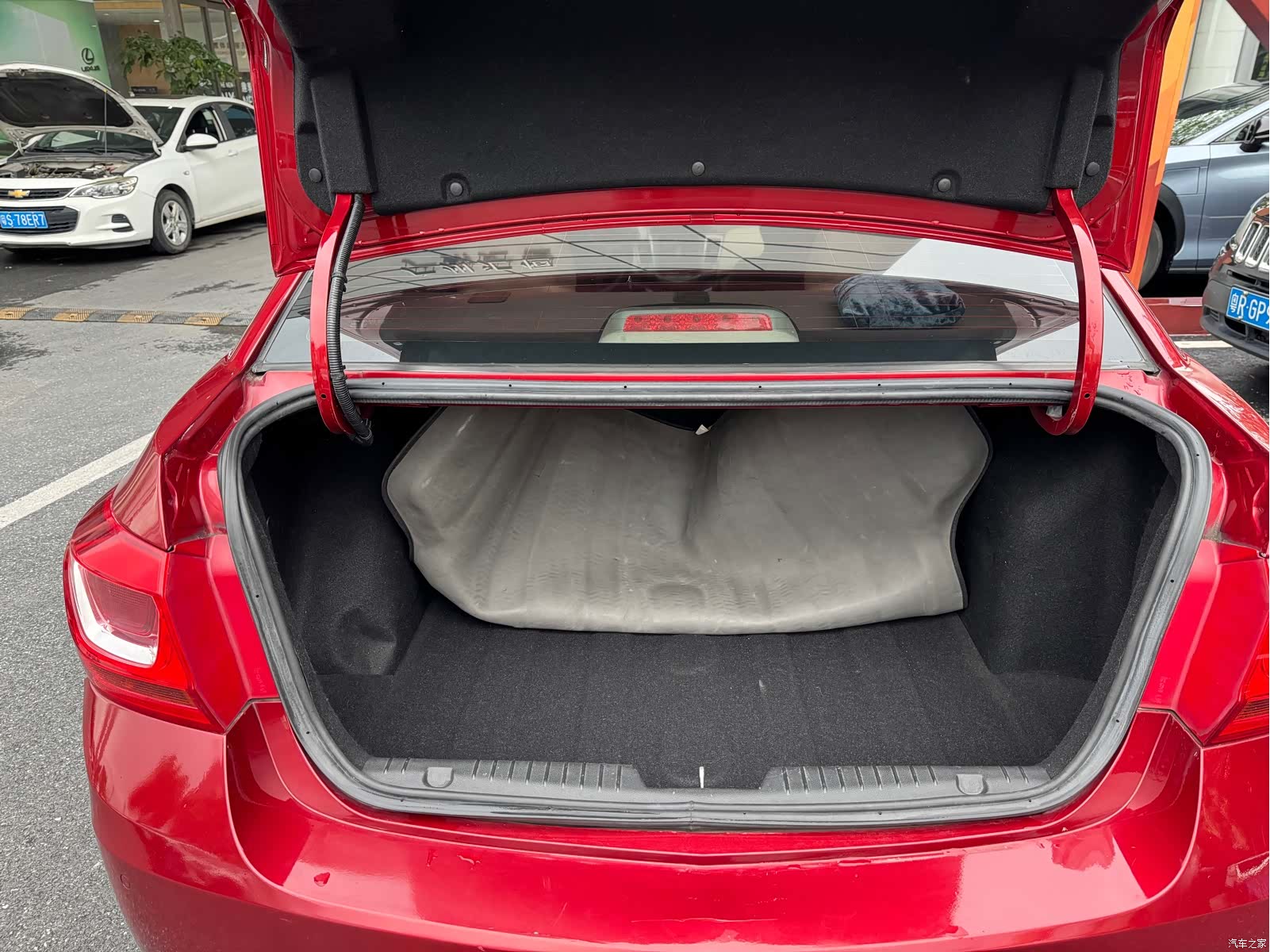 Chevrolet SE, 2015 15