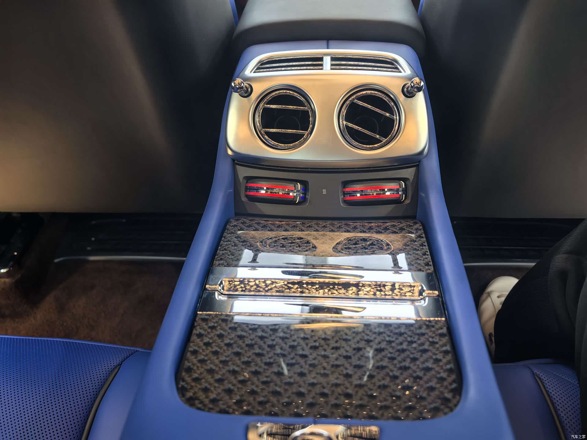Rolls-Royce Wraith, 2014 9