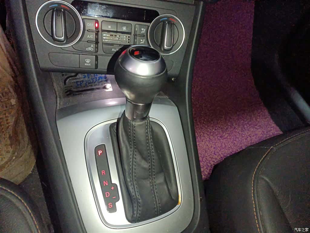 Audi Q3, 2016 14