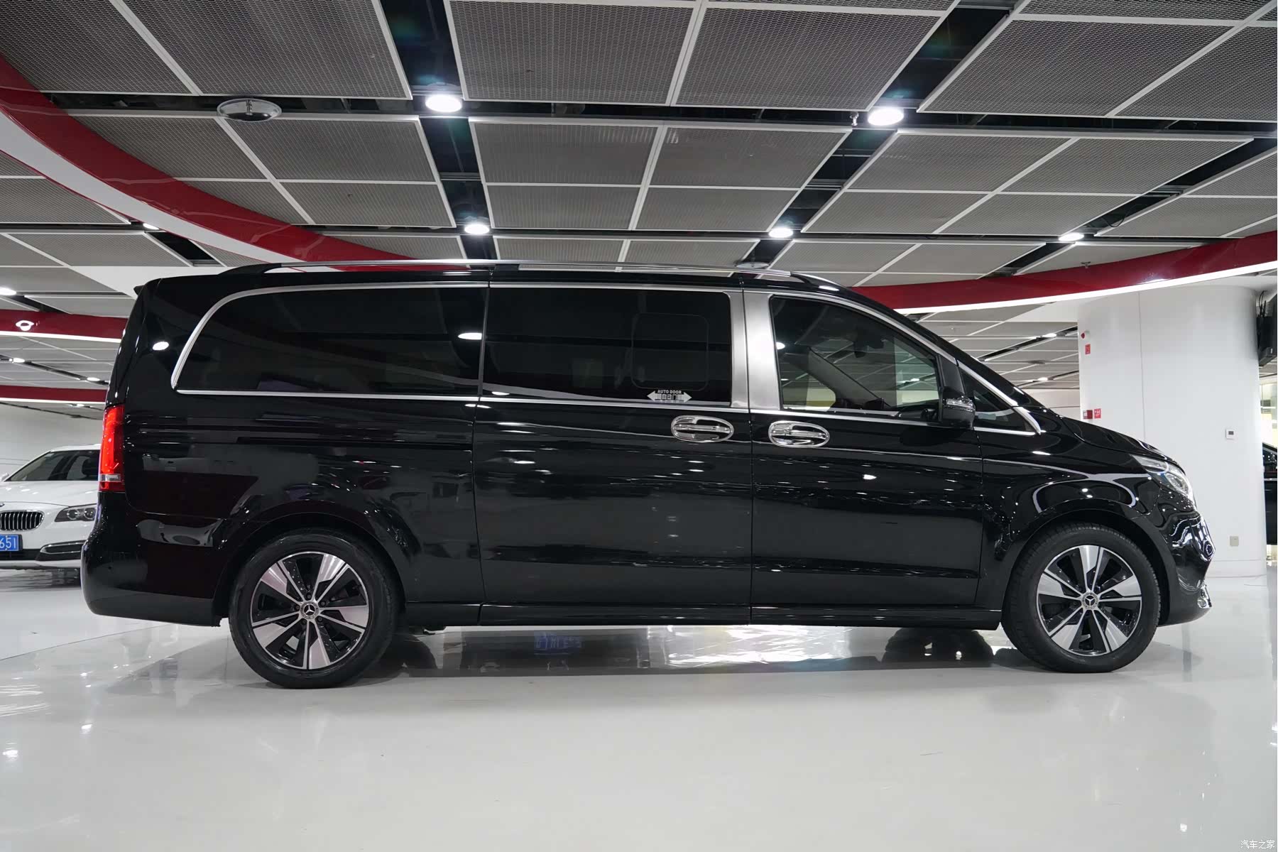 Mercedes-Benz V-Class, 2021 все фото