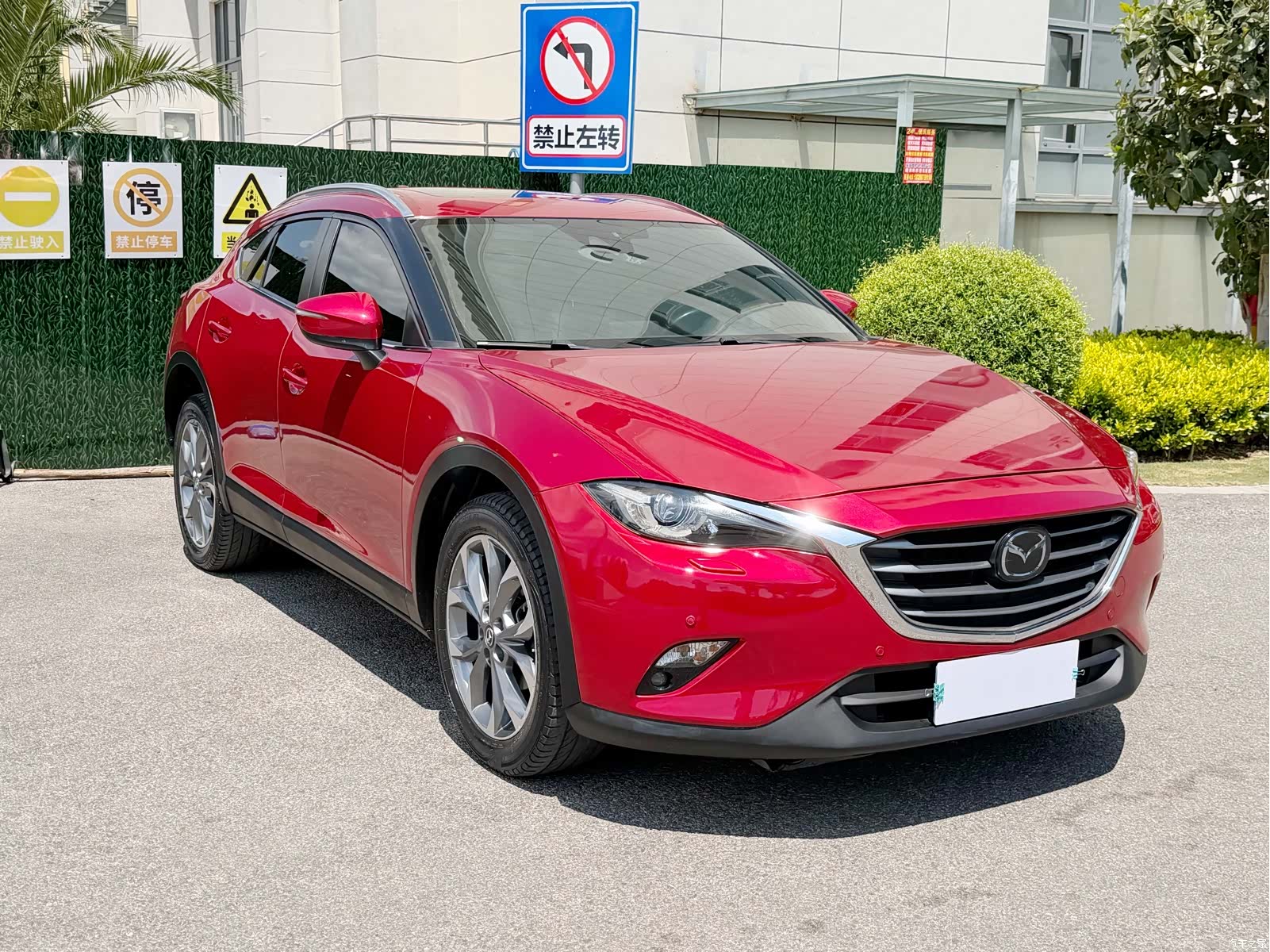 Mazda CX-4, 2017 3