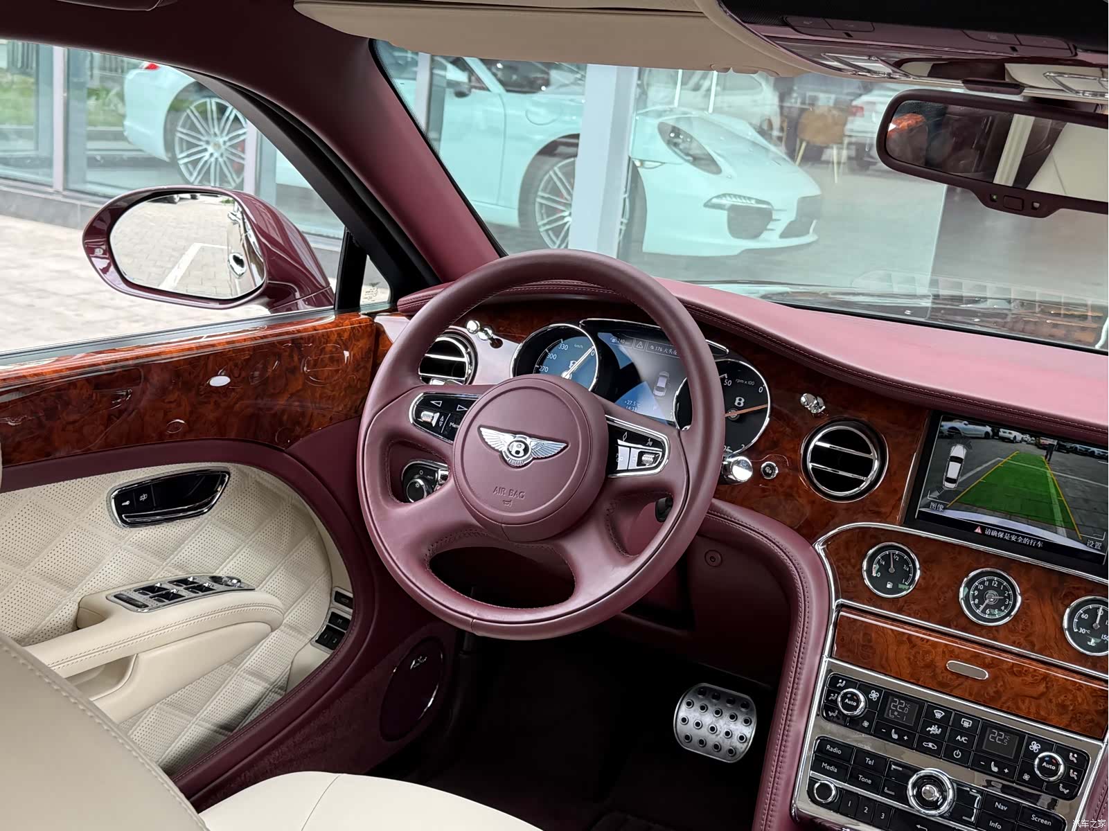 Bentley Mulsanne, 2012 11