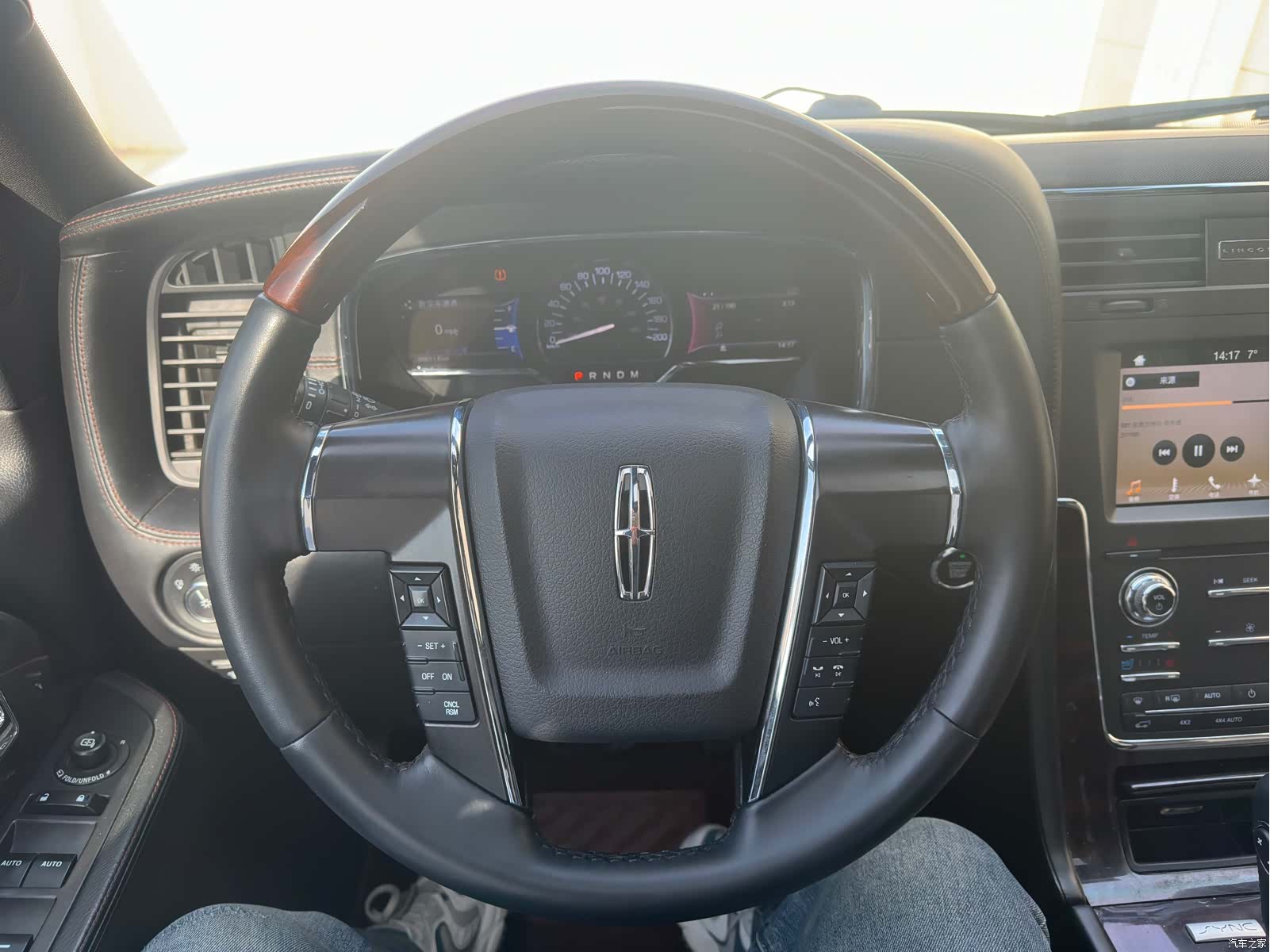 Lincoln Navigator, 2018 8
