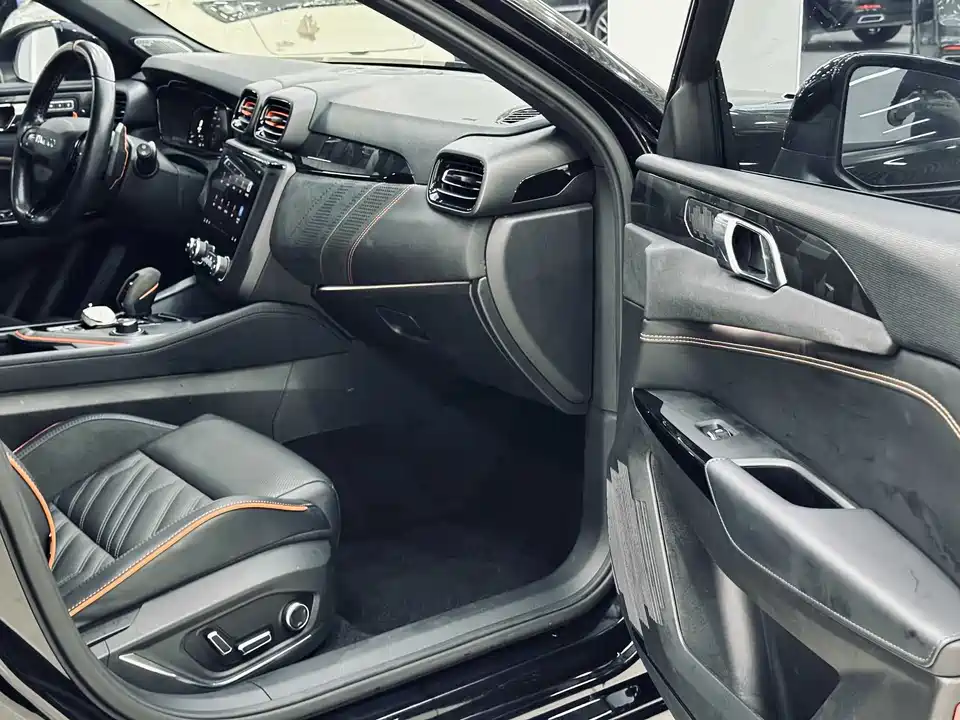 Lynk & Co 02 Hatchback