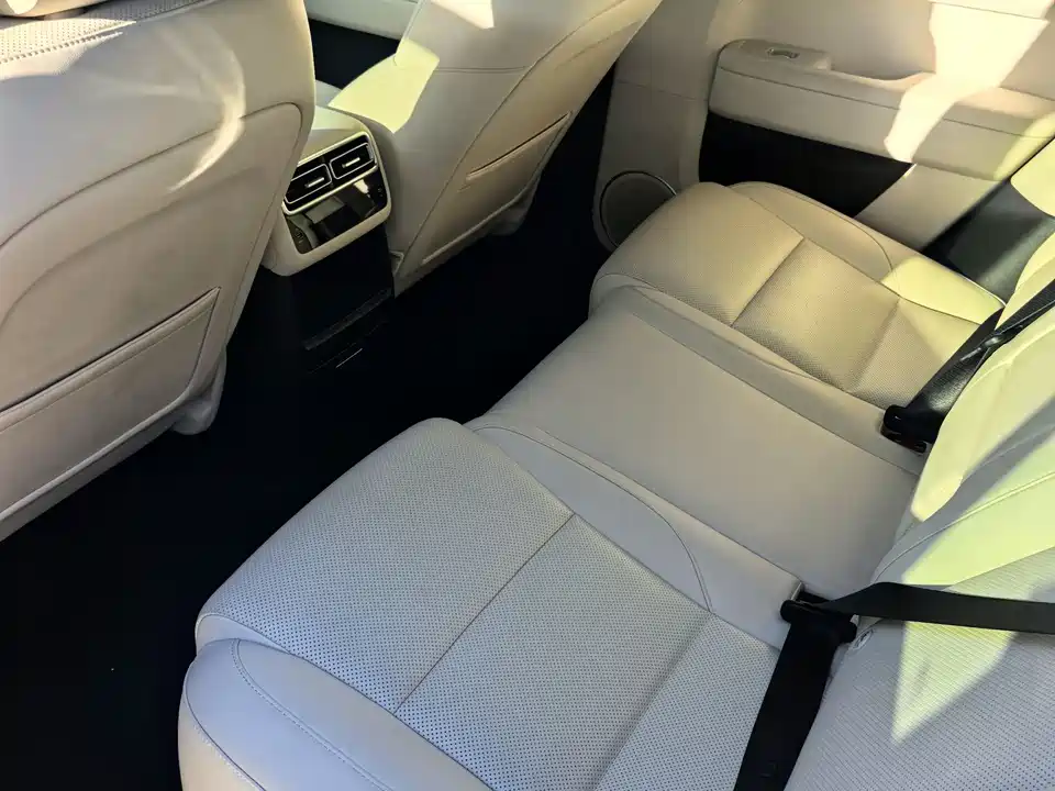 Li Auto Ideal L6