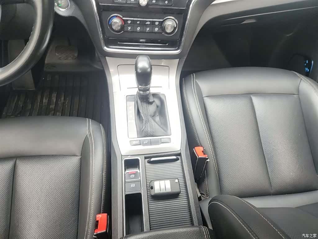 Roewe RX5, 2018 14