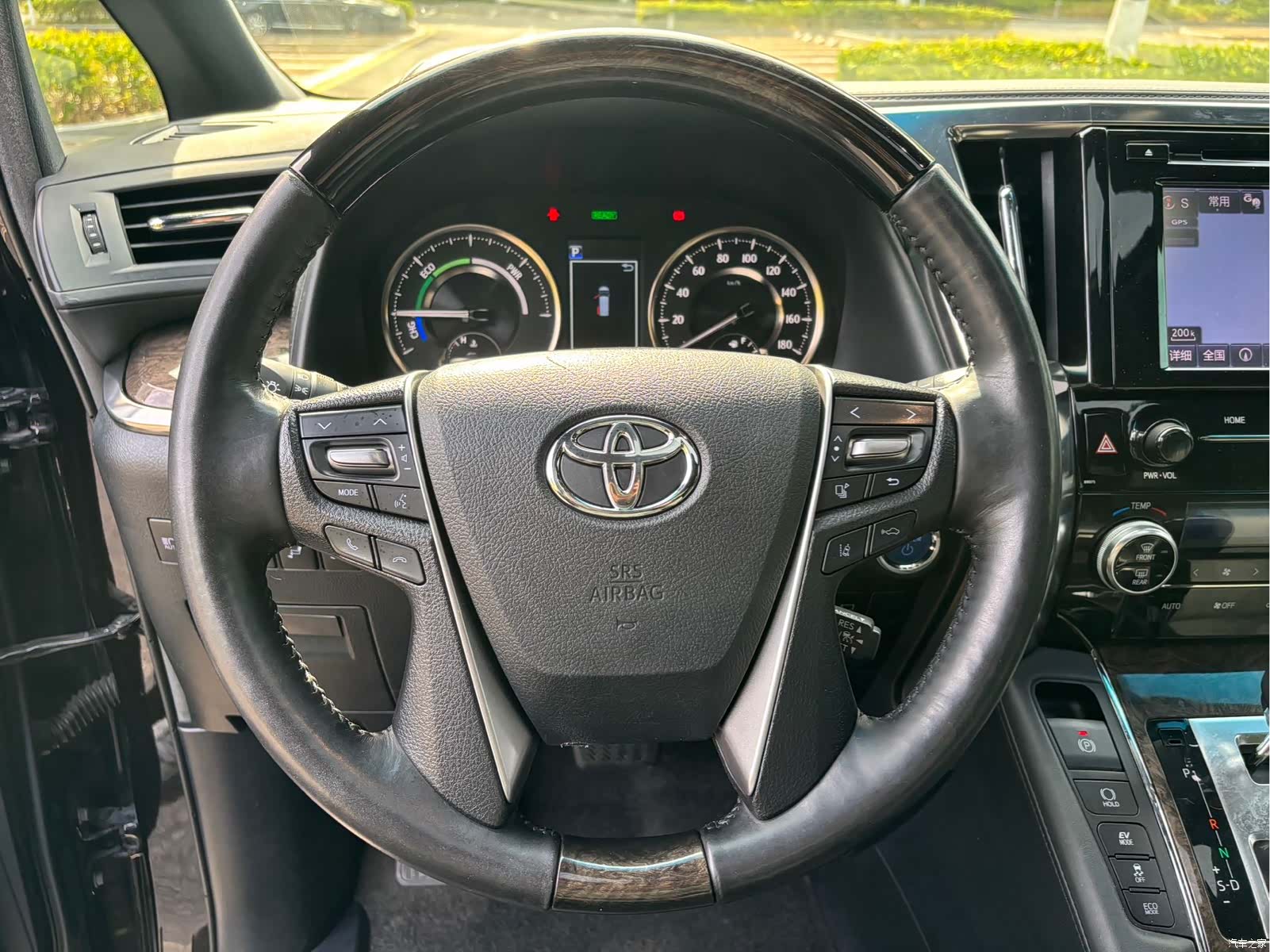 Toyota Vellfire, 2019 14