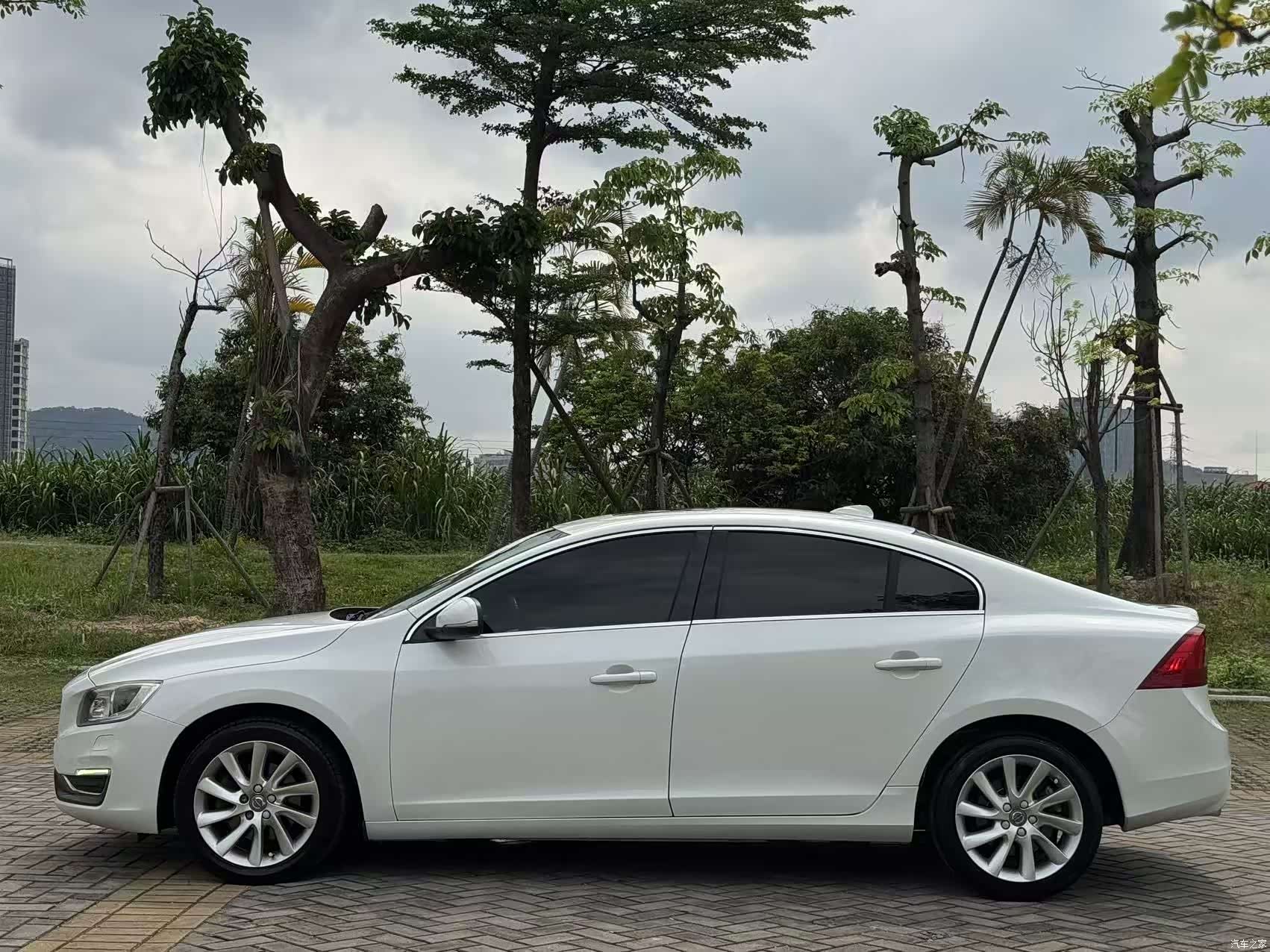 Volvo S60, 2016 8