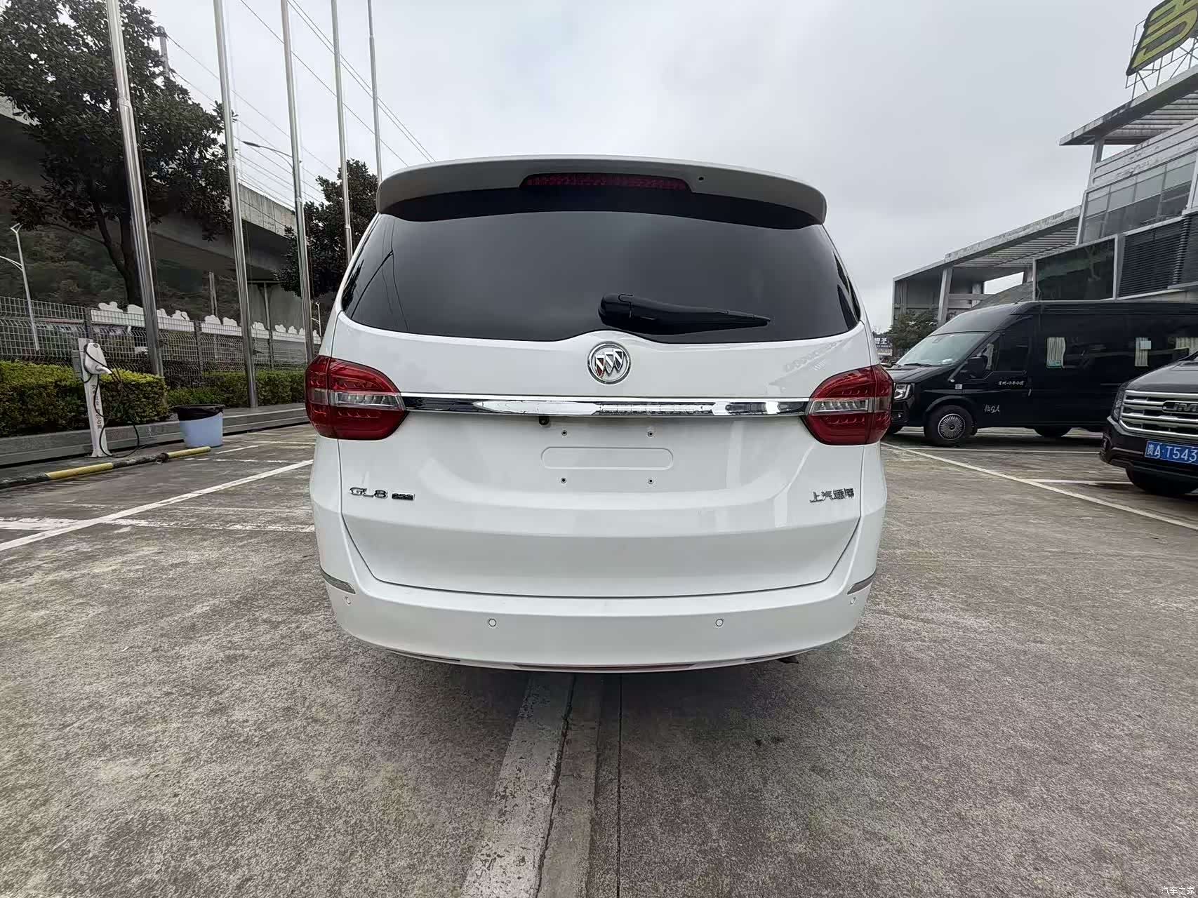 Buick GL8, 2019 6
