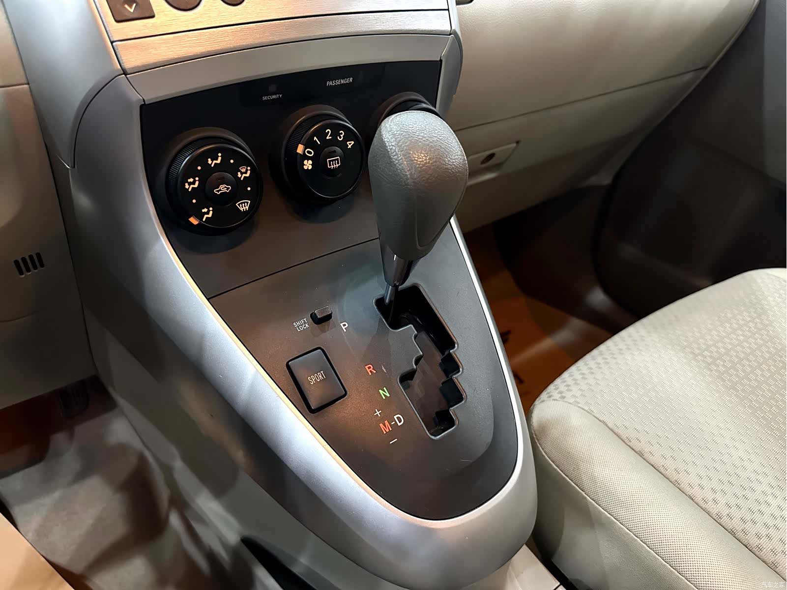 Toyota 180E, 2016 18