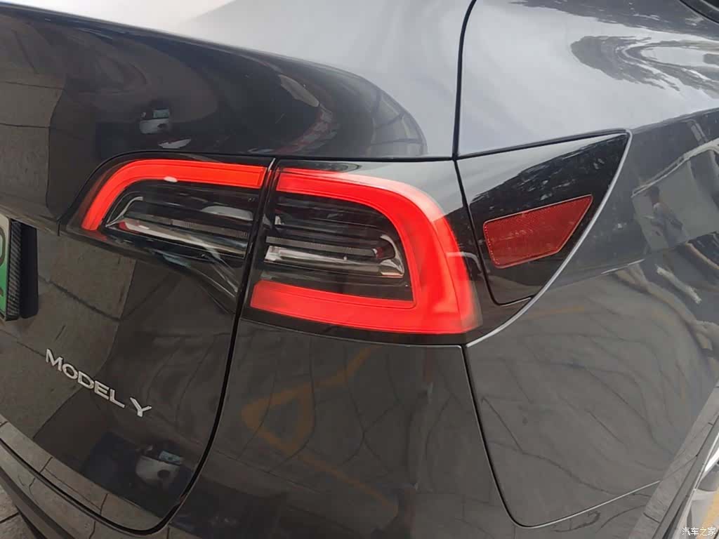 Tesla Model Y, 2022 8