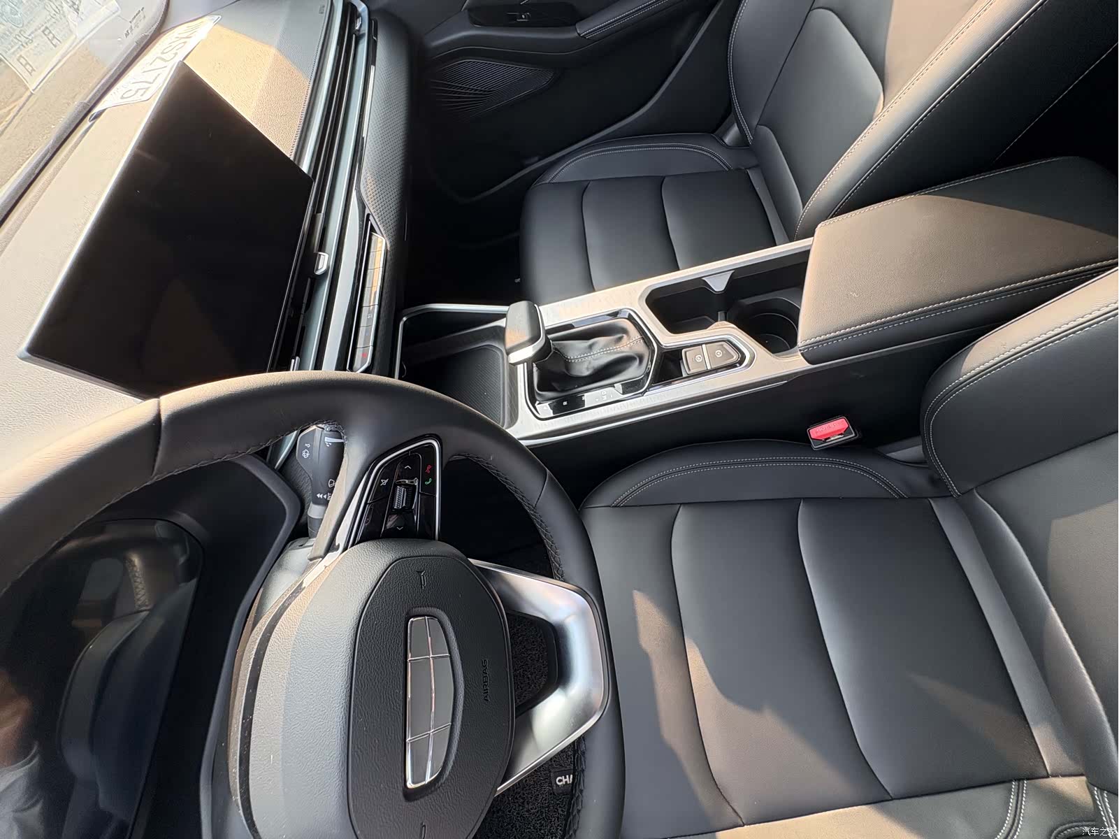 Geely Emgrand, 2025 7