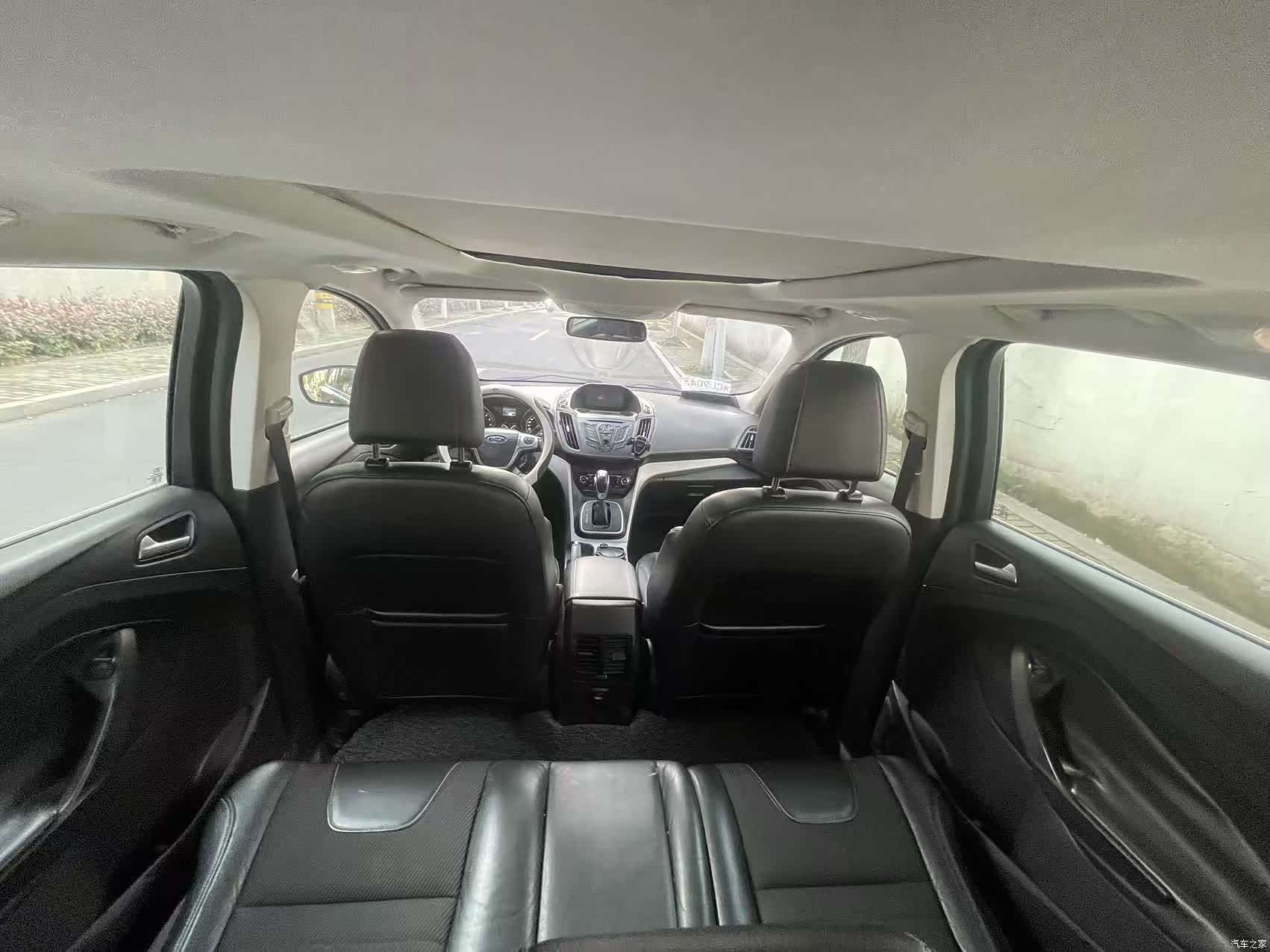 Ford Kuga, 2013 10