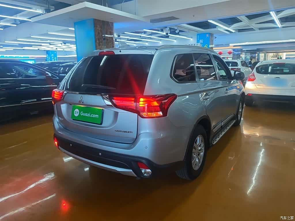 Mitsubishi Outlander, 2018 7