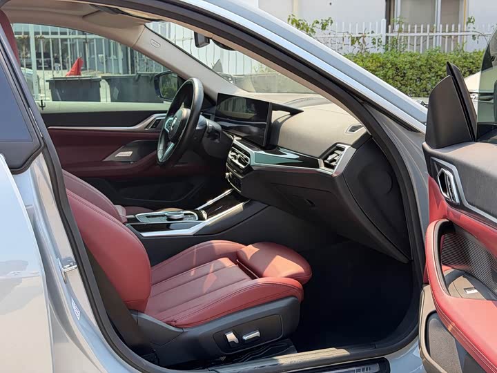 BMW i4 2023 eDrive40