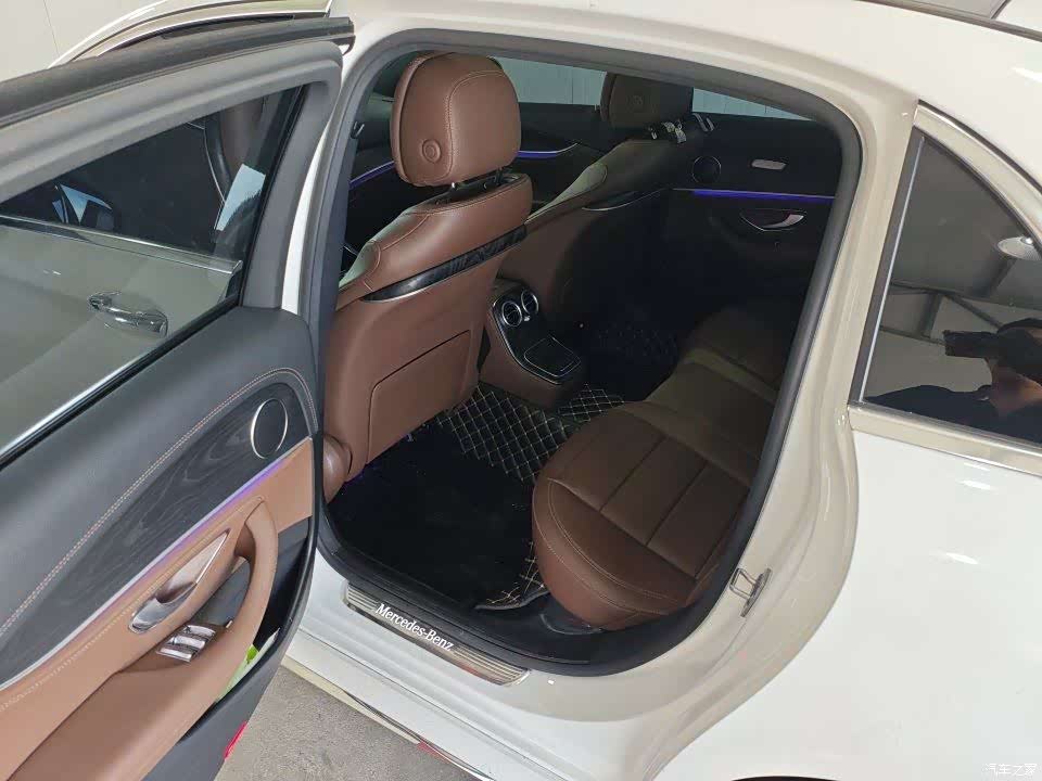 Mercedes-Benz E-Class, 2022 6