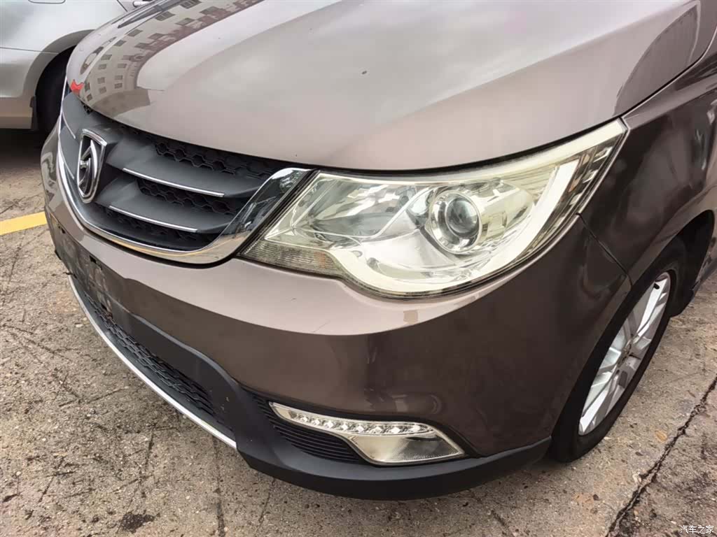 Wuling 730, 2014 24