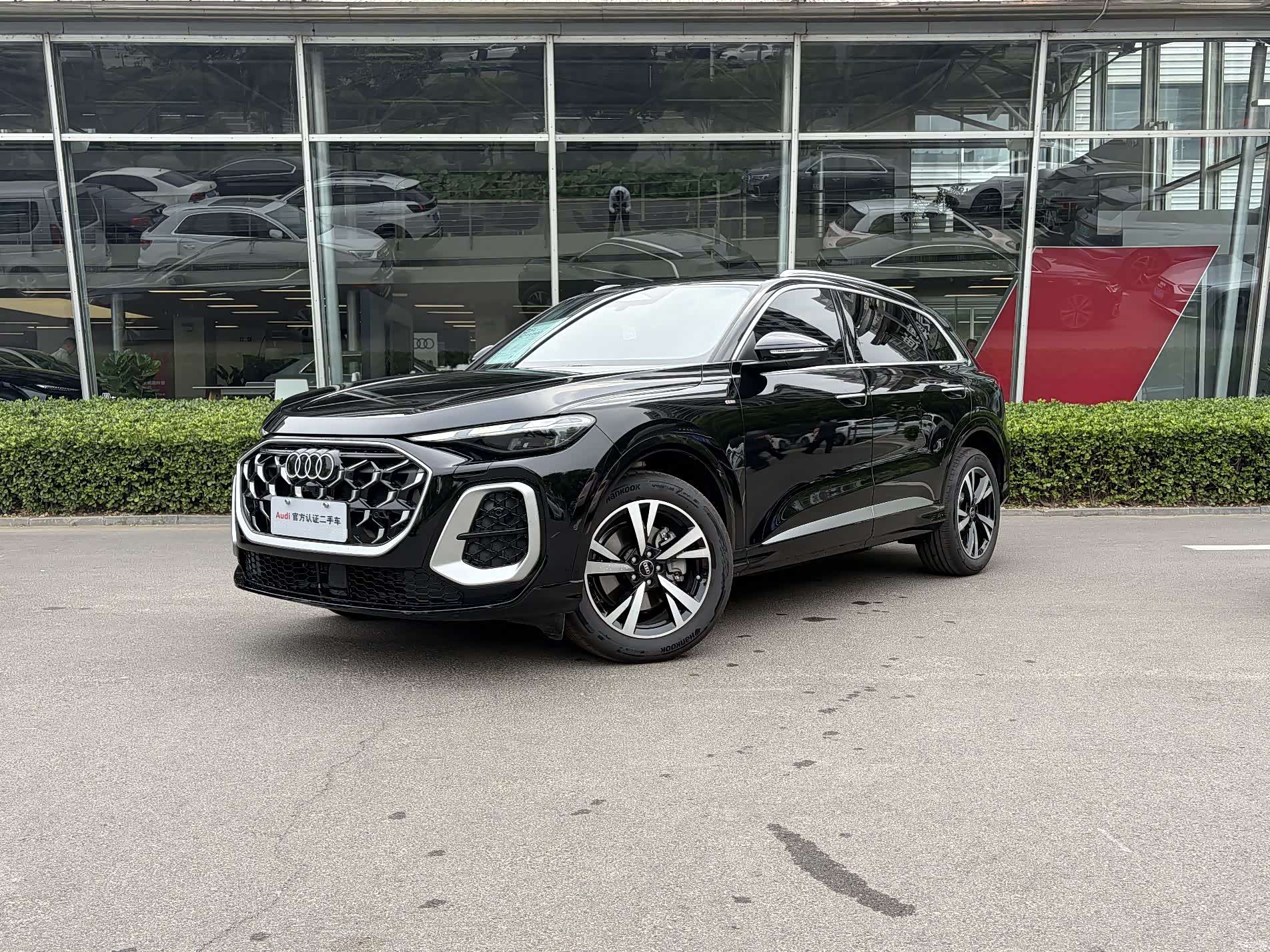 Audi Q5L, 2026 1