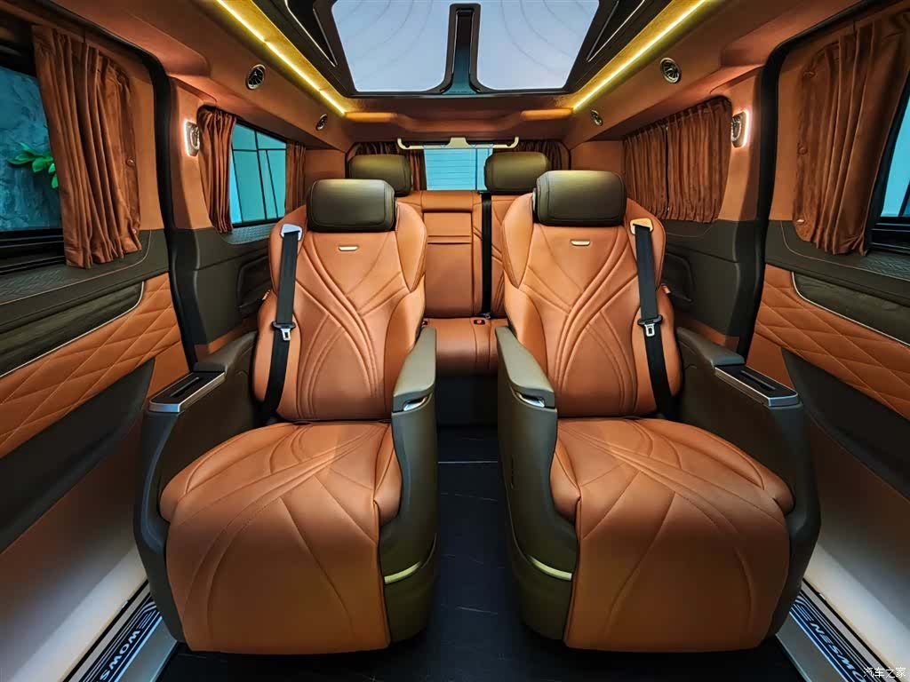 Ford Tourneo, 2024 17