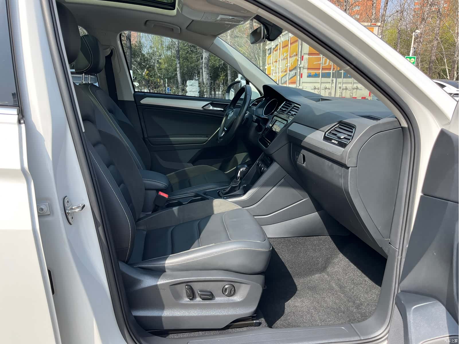 Volkswagen Tiguan L, 2018 11