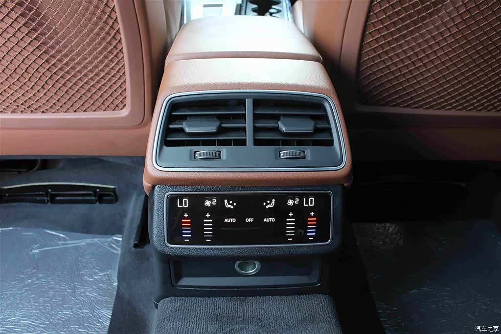Audi A6L, 2019 12