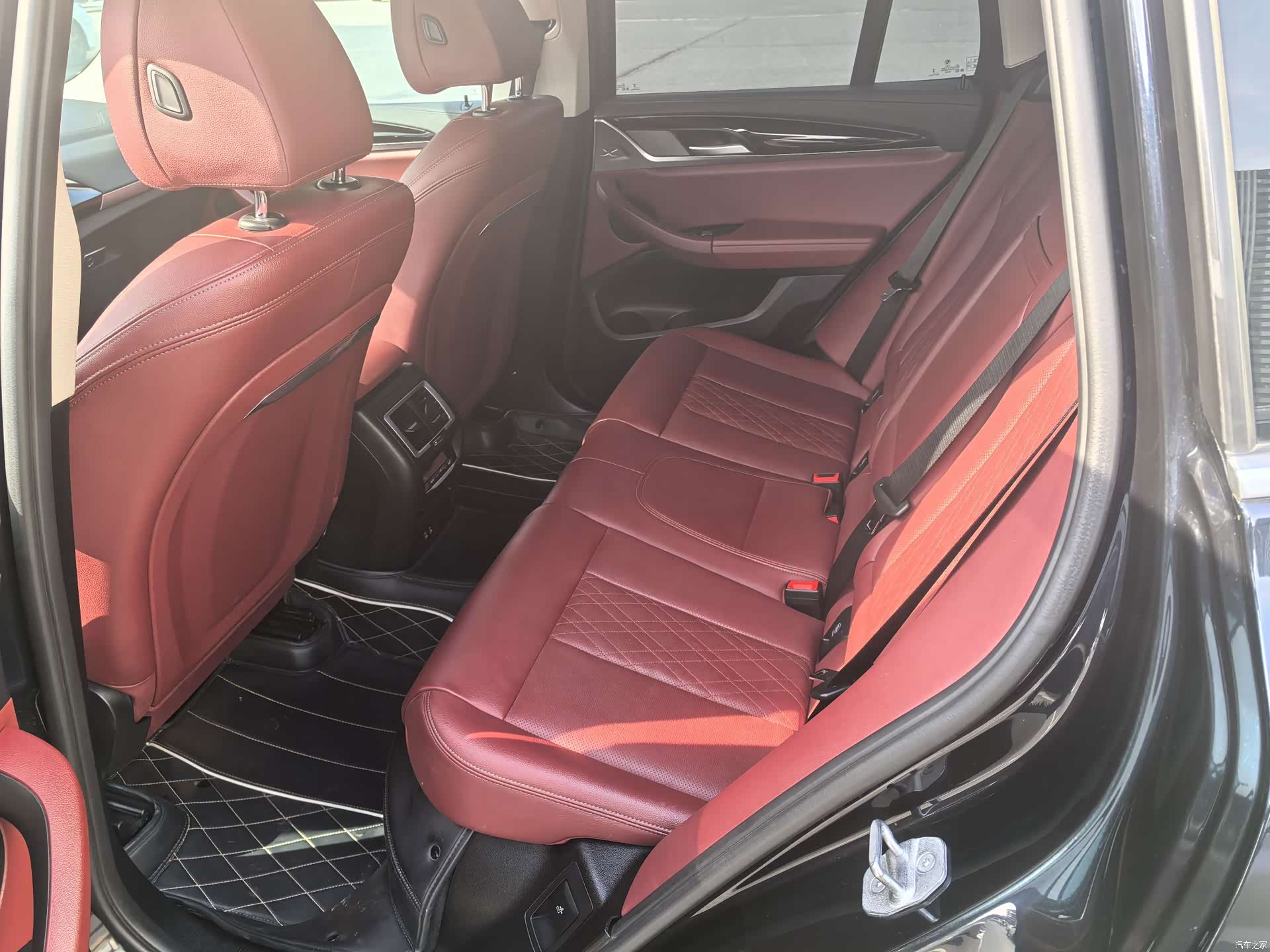 BMW iX3, 2023 6