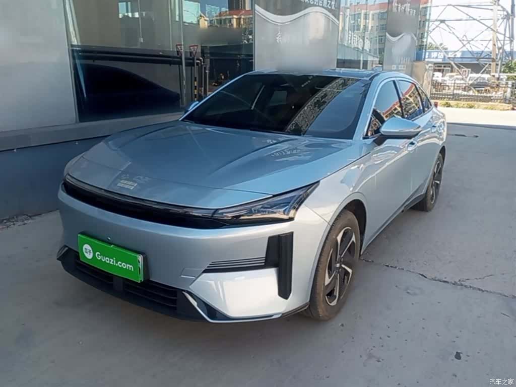 Geely Galaxy L6, 2025 2