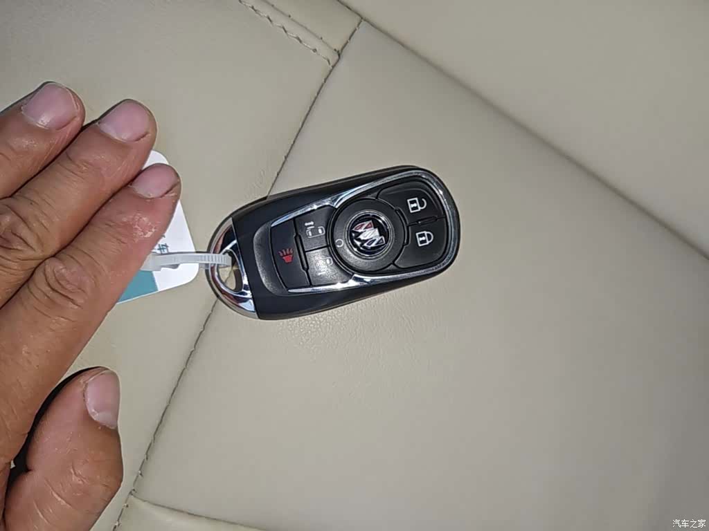 Buick GL8, 2023 9