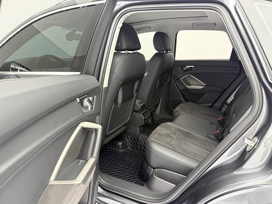 Audi Q3 2022, фото 14