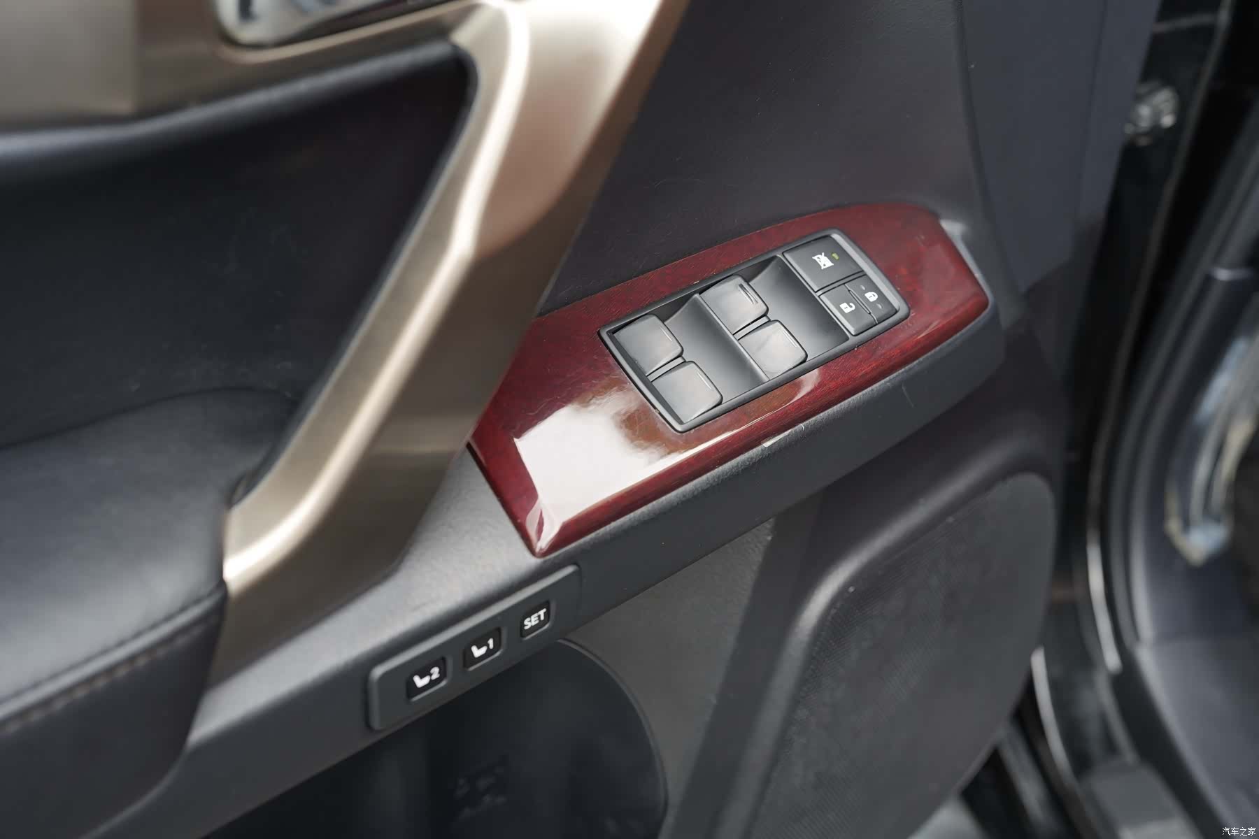 Lexus GX, 2014 16