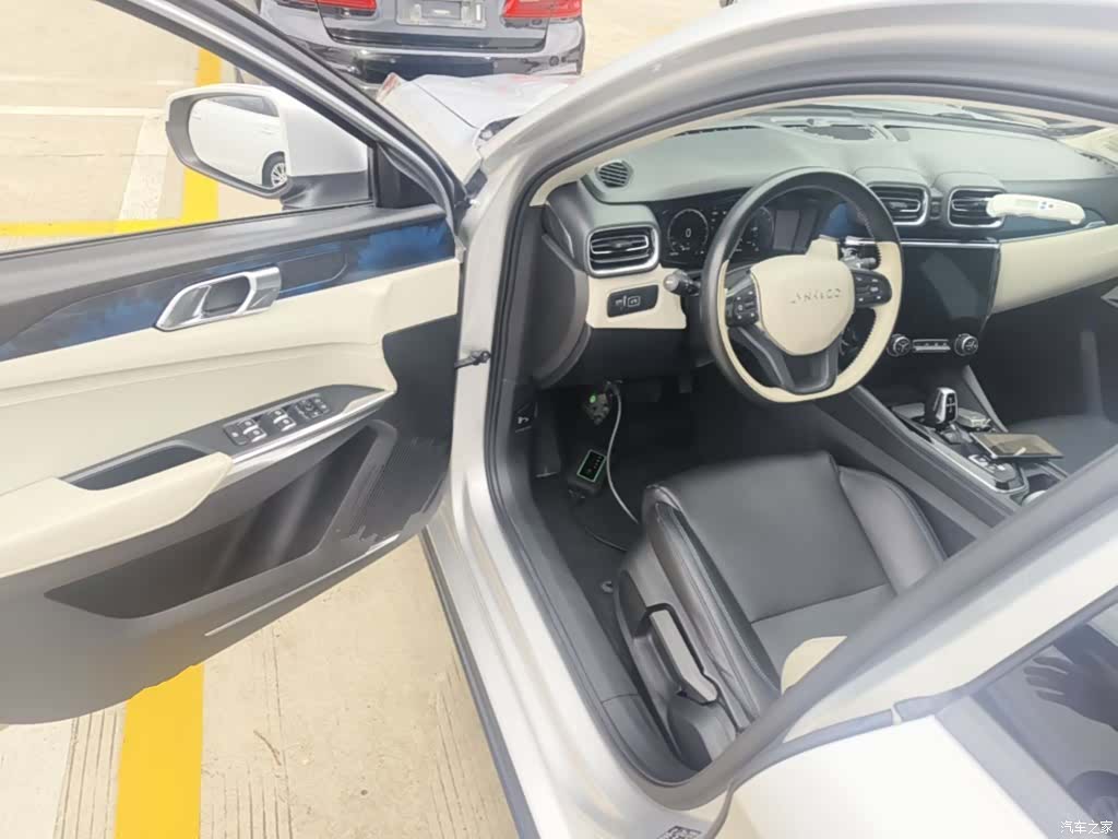 Lynk & Co 01, 2020 16